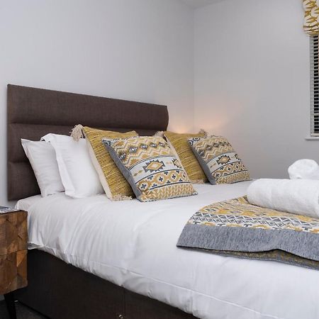 2 Putsborough - Luxury Apartment At Byron Woolacombe, Only 4 Minute Walk To Woolacombe Beach! Luaran gambar