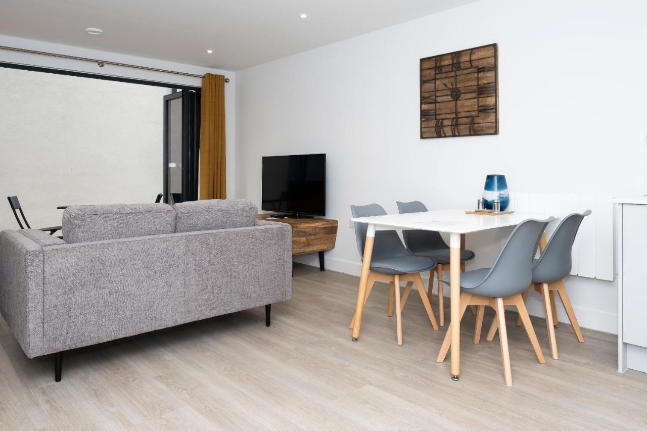 2 Putsborough - Luxury Apartment At Byron Woolacombe, Only 4 Minute Walk To Woolacombe Beach! Luaran gambar