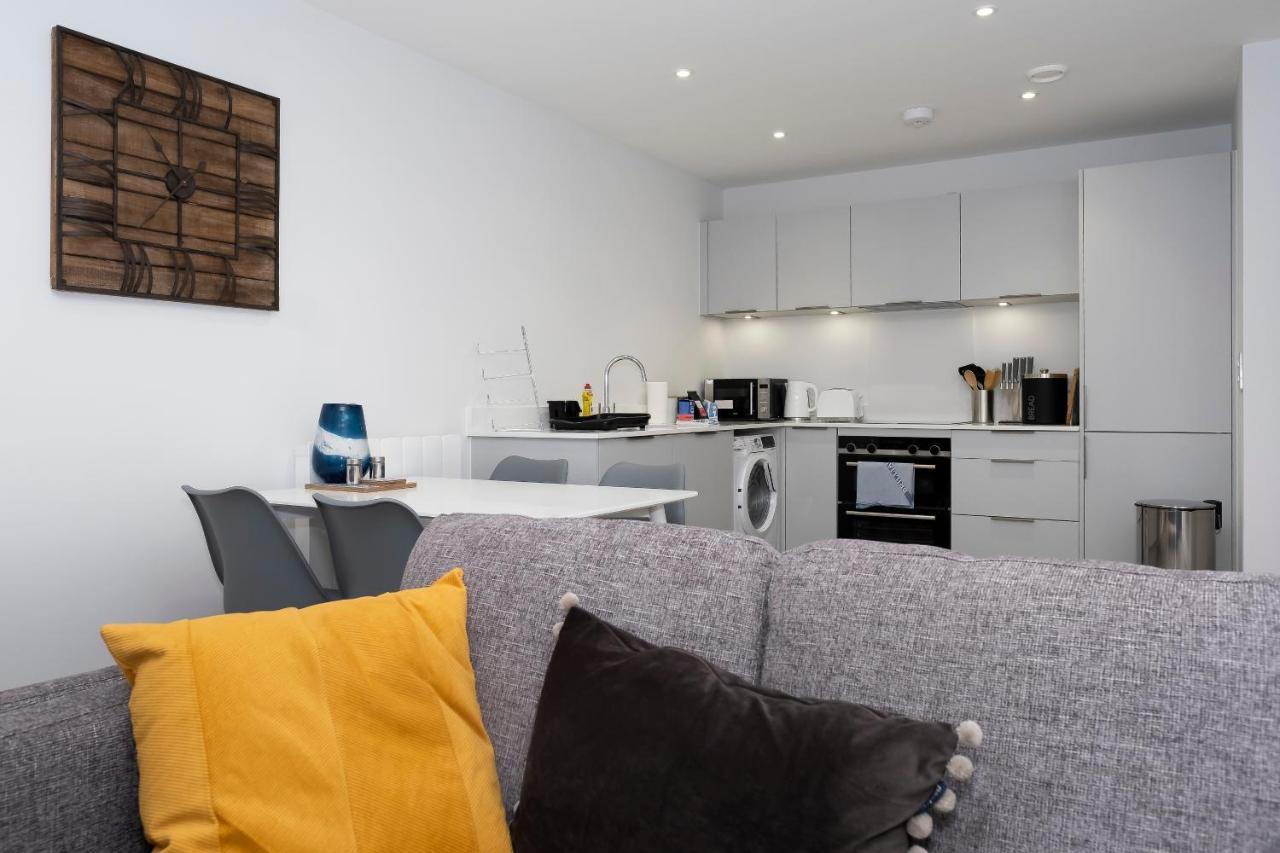 2 Putsborough - Luxury Apartment At Byron Woolacombe, Only 4 Minute Walk To Woolacombe Beach! Luaran gambar