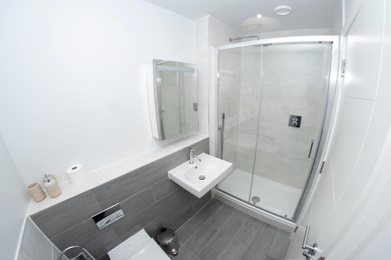 2 Putsborough - Luxury Apartment At Byron Woolacombe, Only 4 Minute Walk To Woolacombe Beach! Luaran gambar